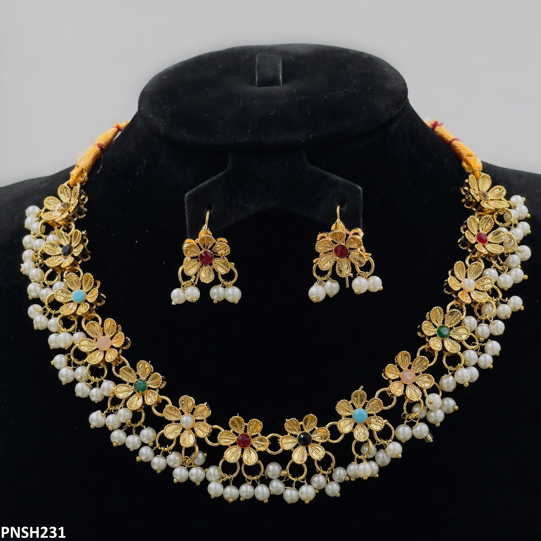 Golden Flower Necklace Set