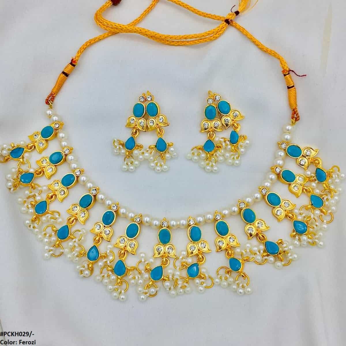 Beza/Saru Collar Necklace Jewellery Set
